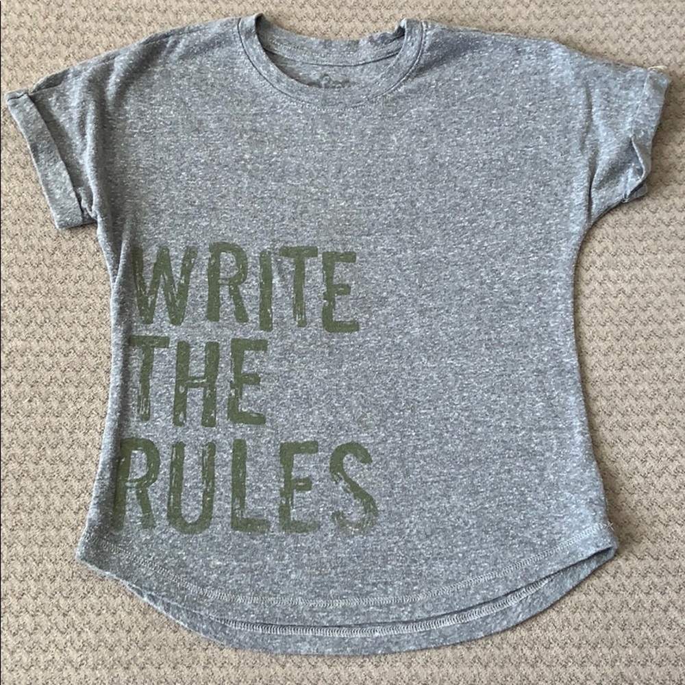 Kids size 5T shirt